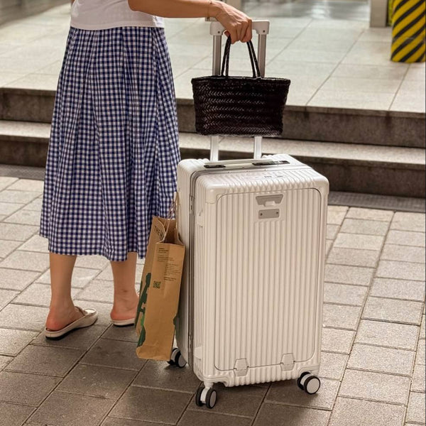 Voyage Léger – Valise avec Balance Intégrée